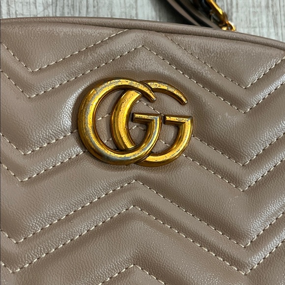 Fashion Quilted Crossbody - Picture 2 of 9